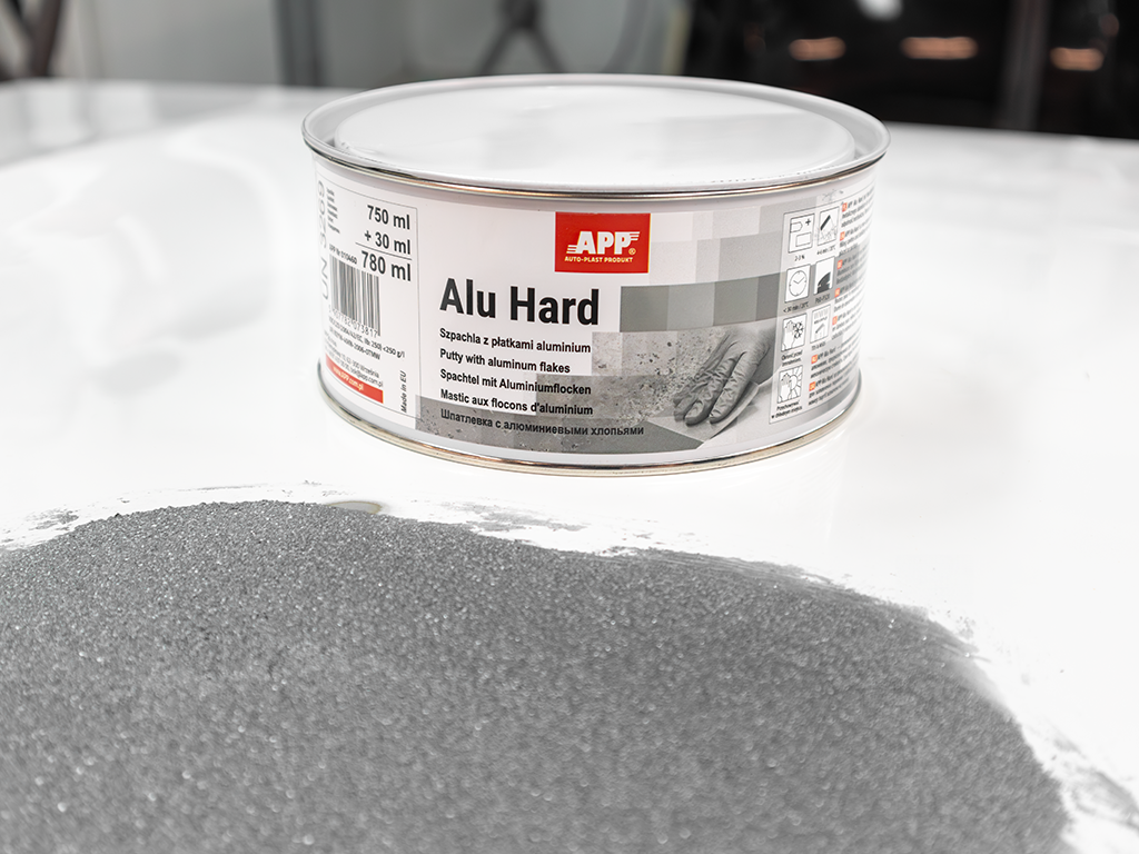Szpachla z płatkami aluminium APP Alu Hard | 0,75L | z utwardzaczem