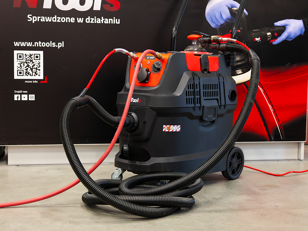 NTools VC 40EP - Odsysacz pyłów z automatem włączeniowym elektryczno-pneumatycznym | 1600W | wąż 2w1 5m | 40L